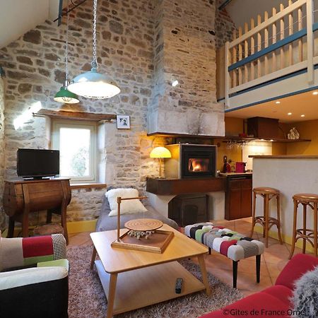 Bed and Breakfast La Cage Aux Oiseaux La Lande-de-Goult Экстерьер фото