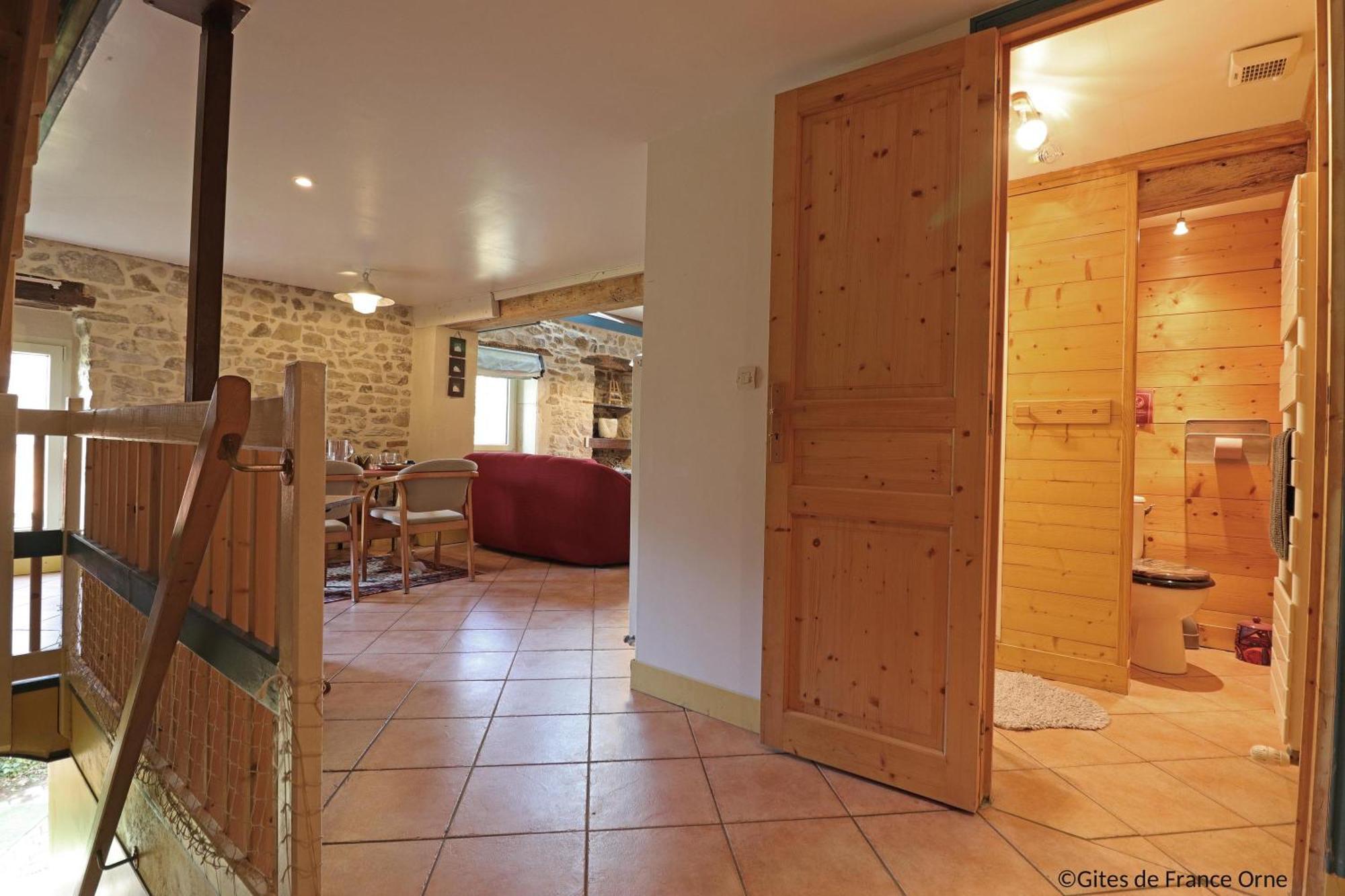 Bed and Breakfast La Cage Aux Oiseaux La Lande-de-Goult Экстерьер фото