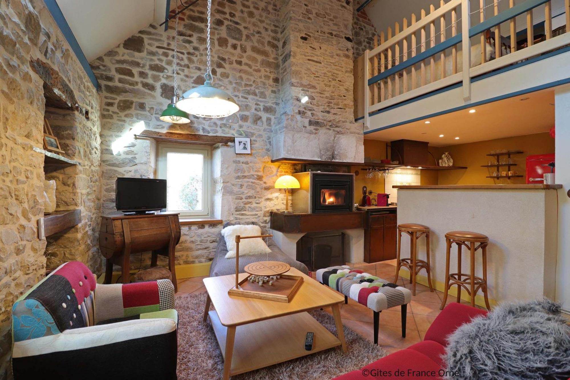 Bed and Breakfast La Cage Aux Oiseaux La Lande-de-Goult Экстерьер фото