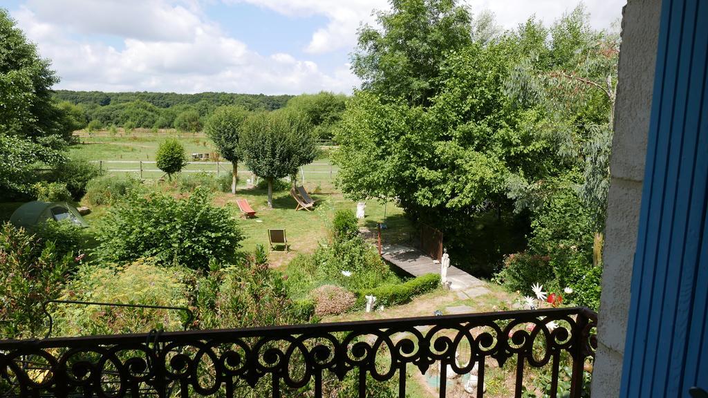 Bed and Breakfast La Cage Aux Oiseaux La Lande-de-Goult Экстерьер фото