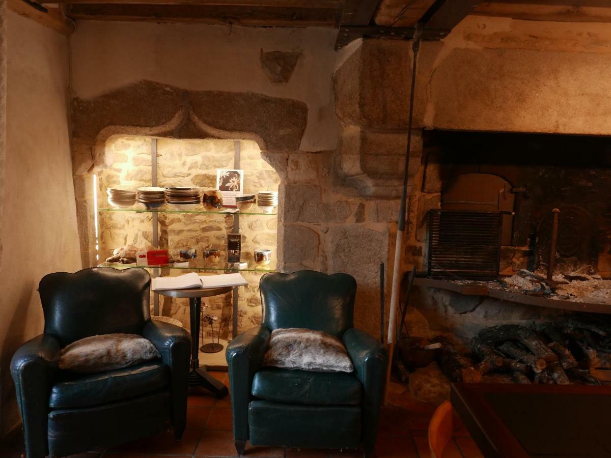 Bed and Breakfast La Cage Aux Oiseaux La Lande-de-Goult Экстерьер фото