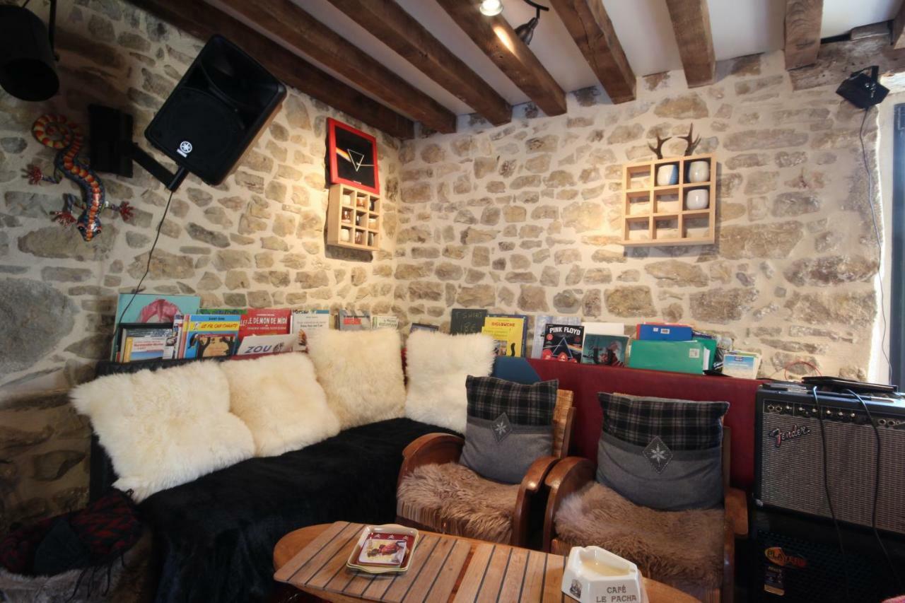 Bed and Breakfast La Cage Aux Oiseaux La Lande-de-Goult Экстерьер фото