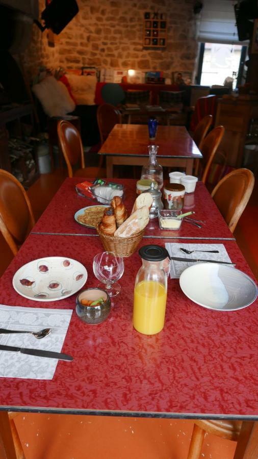 Bed and Breakfast La Cage Aux Oiseaux La Lande-de-Goult Экстерьер фото